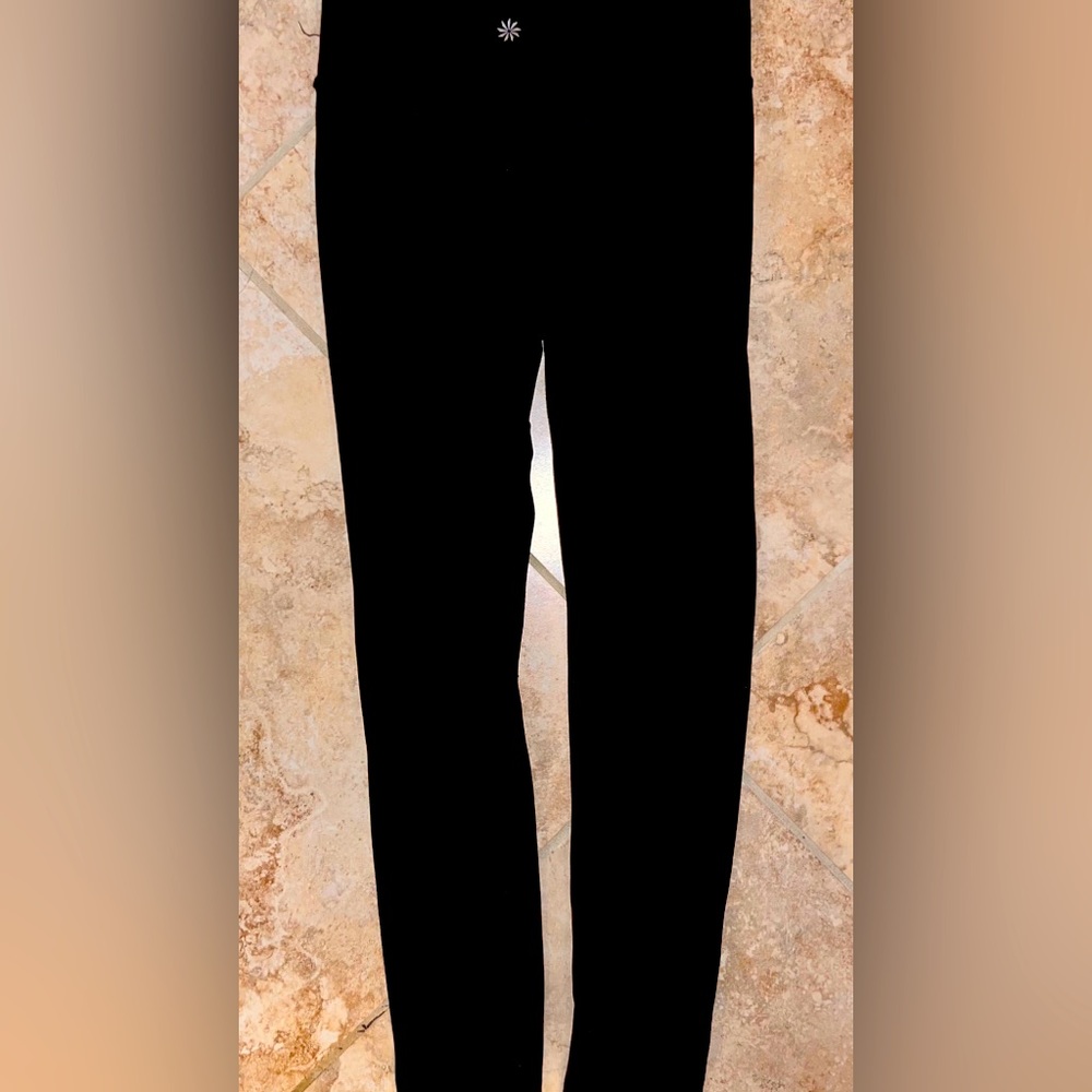 Athleta ULTRA HIGH RISE ELATION TIGHT “Regular” Size xxs Color Black